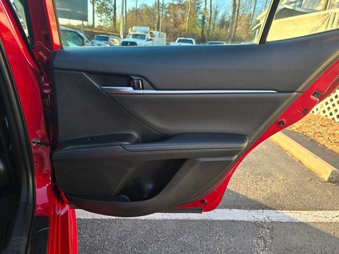 Used 2022 Toyota Camry XSE w/ Navigation Package image 16