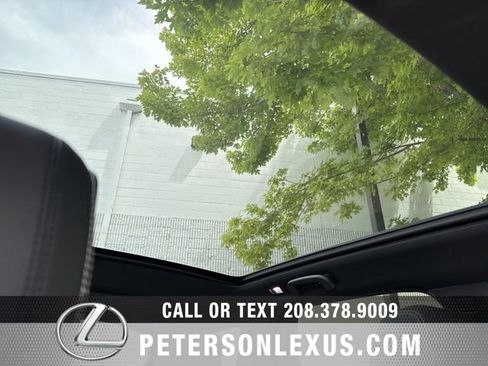 Used 2025 Land Rover Discovery Sport Dynamic SE AWD/4WD image 14