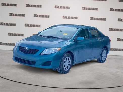 Used 2010 Toyota Corolla LE image 1