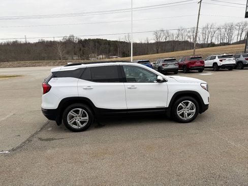 Used 2018 GMC Terrain SLE w/ Driver Convenience Package image 6