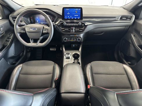 Used 2023 Ford Escape ST-Line Select AWD/4WD image 8