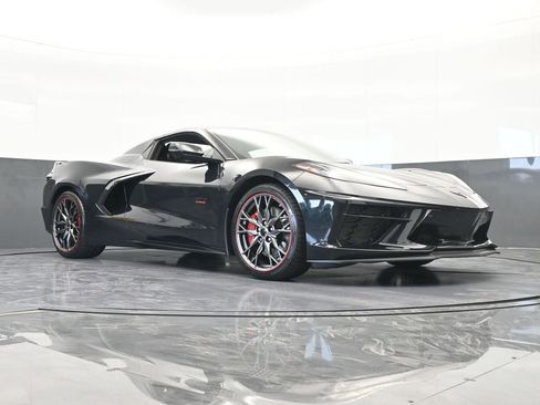 Used 2023 Chevrolet Corvette Stingray Premium Conv w/ Z51 Performance Package image 70