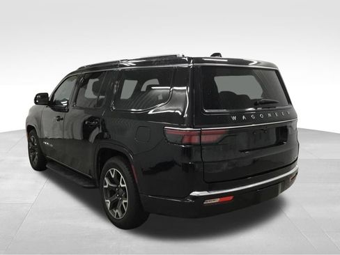 Used 2024 Jeep Wagoneer Series III w/ Flexible Seating Group AWD/4WD image 16