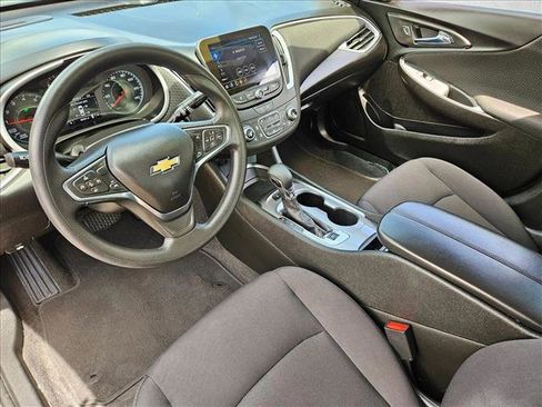 Used 2024 Chevrolet Malibu LT image 12