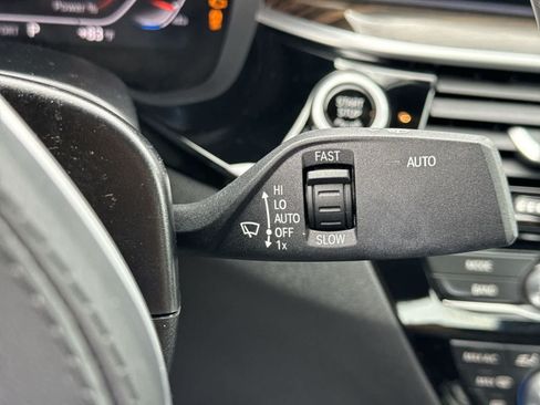 Used 2023 BMW 540i w/ M Sport Package RWD image 32