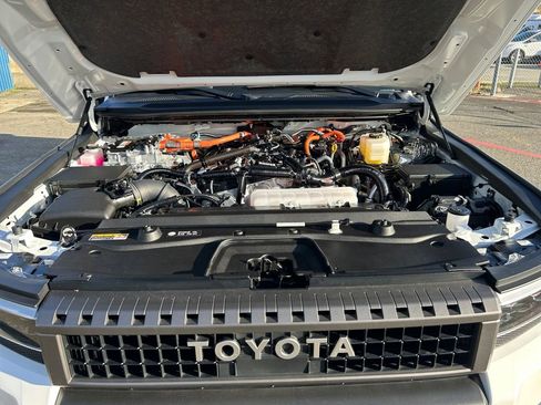 Used 2025 Toyota Land Cruiser w/ Premium Package image 29