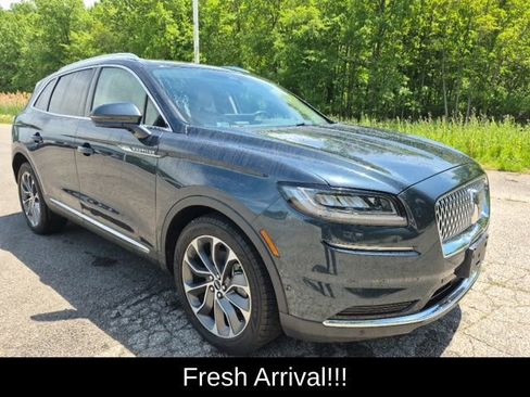 Used 2022 Lincoln Nautilus Reserve AWD/4WD image 8