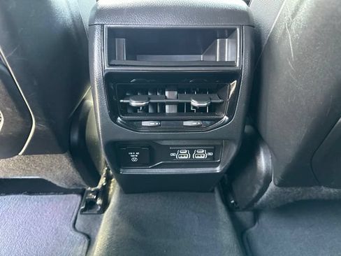 Certified 2024 Jeep Grand Cherokee Altitude AWD/4WD image 32