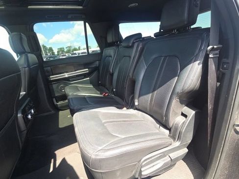 Used 2018 Ford Expedition Max Limited RWD image 20
