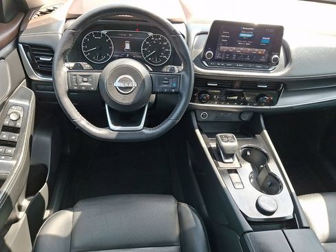 Used 2022 Nissan Rogue SV w/ SV Premium Package AWD/4WD image 12