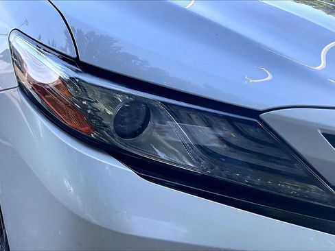Used 2019 Toyota Camry XSE FWD image 27
