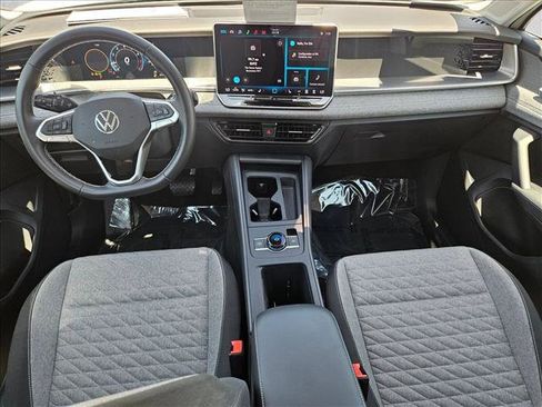 Used 2026 Volkswagen Tiguan S FWD image 16