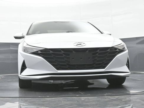 Certified 2021 Hyundai Elantra SEL FWD image 41
