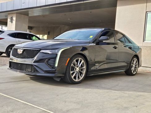 Used 2020 Cadillac CT4 V image 2