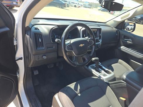 Used 2018 Chevrolet Colorado LT w/ LT Convenience Package RWD image 10