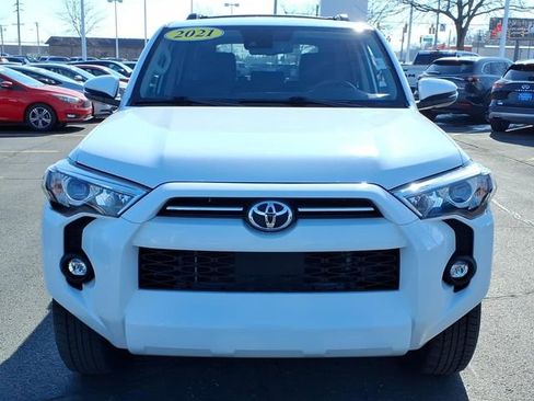 Used 2021 Toyota 4Runner SR5 Premium w/ Moonroof Package image 2