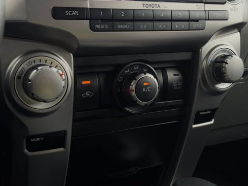 Used 2013 Toyota 4Runner SR5 AWD/4WD image 16