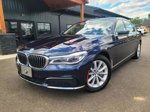 Used 2019 BMW 750i xDrive w/ Executive Package AWD/4WD image 1