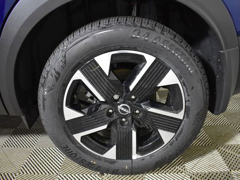 New 2026 Nissan Kicks SV w/ SV Premium Package AWD/4WD image 40