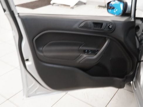 Used 2018 Ford Fiesta SE FWD image 5