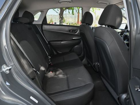 Used 2023 Hyundai Kona SEL AWD/4WD image 40