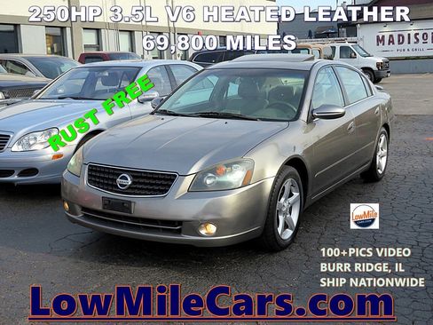 Used 2005 Nissan Altima 3.5 SE w/ (X02) Navigation Pkg FWD image 4