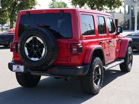 Used 2021 Jeep Wrangler Unlimited Rubicon AWD/4WD image 3