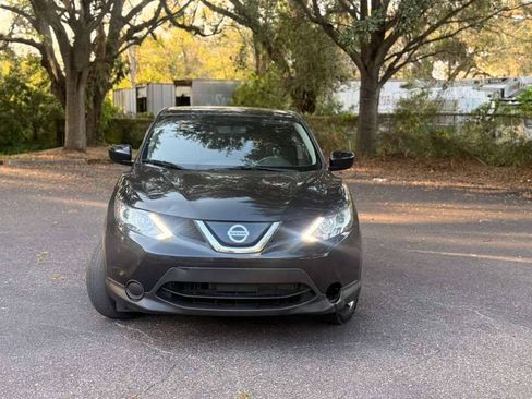 Used 2019 Nissan Rogue Sport S FWD image 2