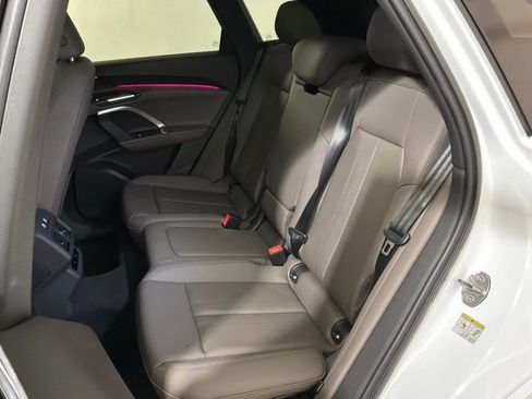 Used 2025 Audi Q5 Premium w/ Convenience Package image 20