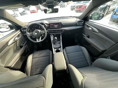 Used 2024 Dodge Hornet GT w/ Tech Pack w/o Parking image 31