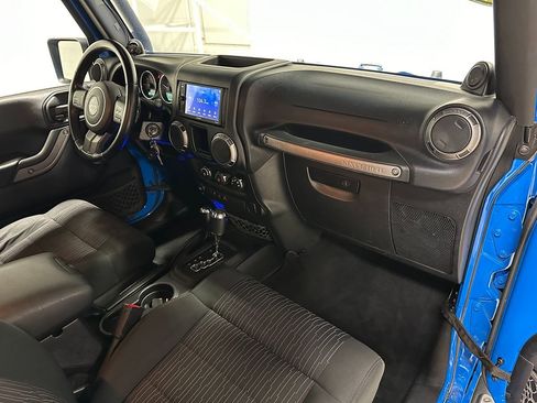 Used 2012 Jeep Wrangler Sport image 11