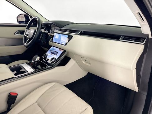 Used 2022 Land Rover Range Rover Velar R-Dynamic S image 13