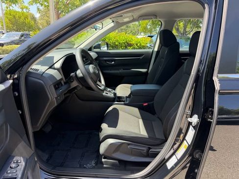 Used 2024 Honda CR-V LX image 11