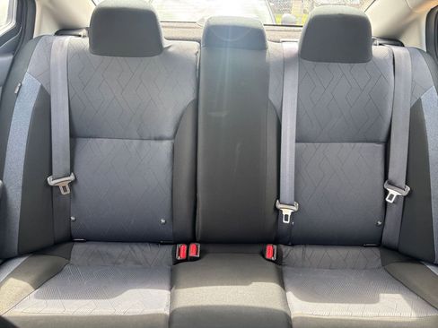 Used 2025 Nissan Versa SV FWD image 36