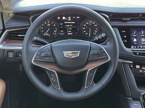Certified 2025 Cadillac XT5 Premium Luxury w/ Technology Package image 13