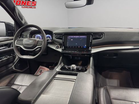 Used 2024 Jeep Wagoneer Series II w/ Convenience Group I image 14