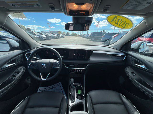 Used 2024 Buick Encore GX Avenir w/ Avenir Convenience Package FWD image 21