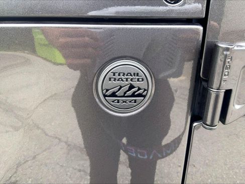 Used 2021 Jeep Wrangler Unlimited Sahara AWD/4WD image 8