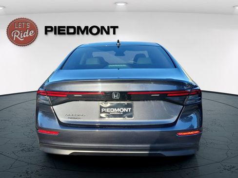 Certified 2023 Honda Accord LX image 8