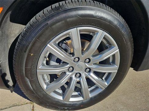 Used 2023 Cadillac XT4 Premium Luxury image 29