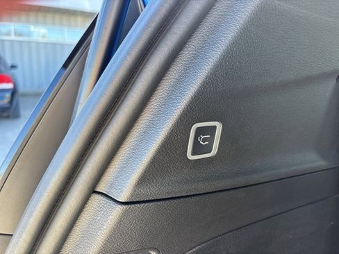 New 2026 Chrysler Pacifica Select image 8