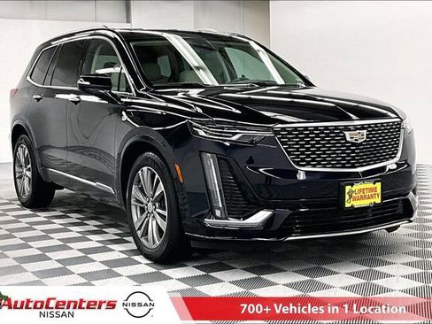 Used 2022 Cadillac XT6 Premium Luxury w/ Technology Package FWD image 1