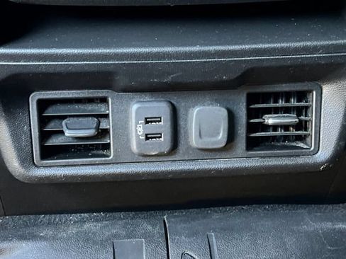 Used 2022 Chevrolet Silverado 1500 RST RWD image 15