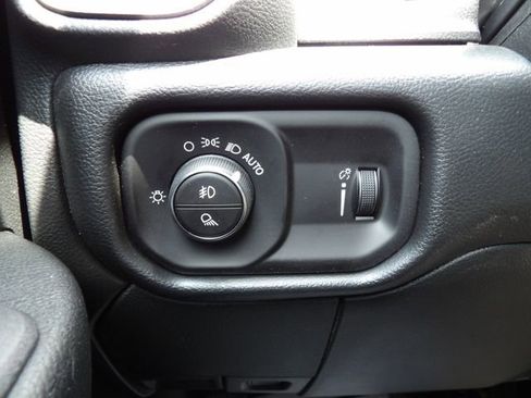 New 2026 RAM 3500 Tradesman AWD/4WD image 17