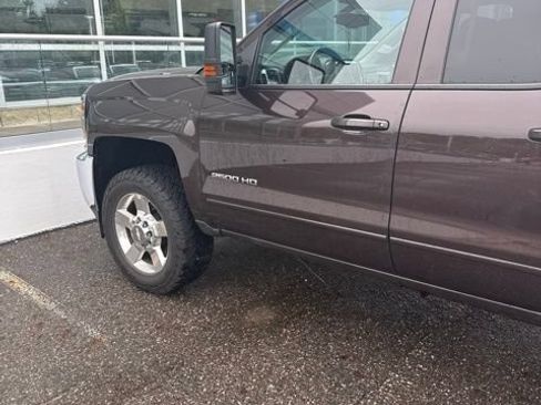 Used 2016 Chevrolet Silverado 2500 LT w/ LT Convenience Package AWD/4WD image 8