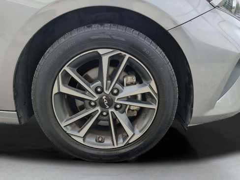 Used 2024 Kia Forte LXS FWD image 38