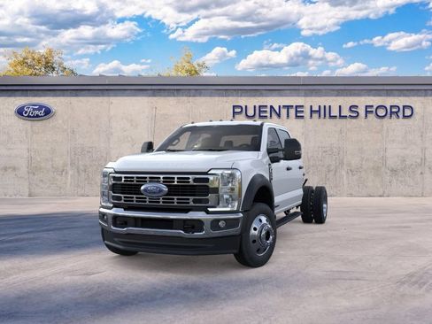 New 2026 Ford F550 4x4 Crew Cab Super Duty w/ XLT Value Package image 2