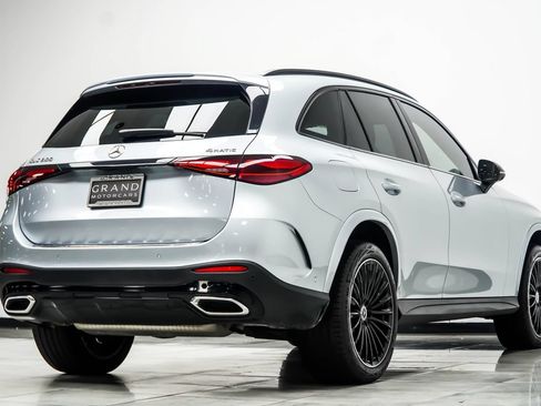 Used 2023 Mercedes-Benz GLC 300 4MATIC image 13