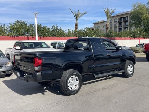 Used 2020 Toyota Tacoma SR image 2
