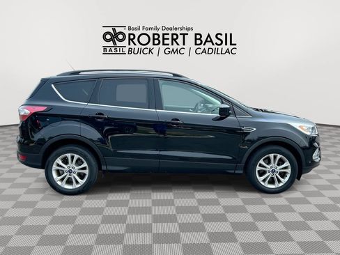 Used 2018 Ford Escape SEL AWD/4WD image 9